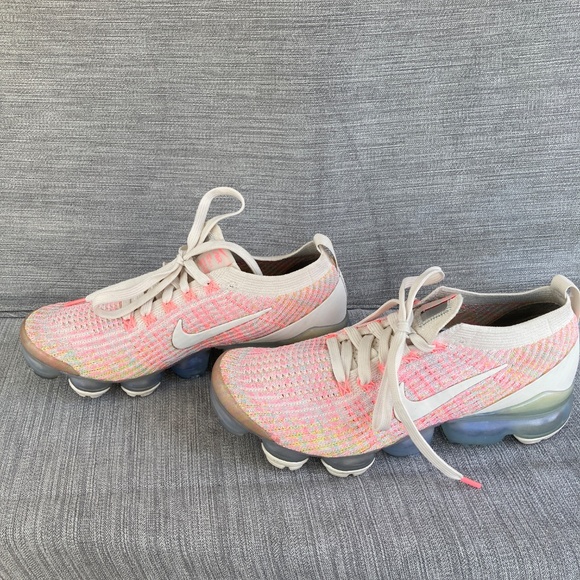 Nike Air VaporMax Flyknit 3 Sunset Pulse Women’s 8 - Picture 2 of 6